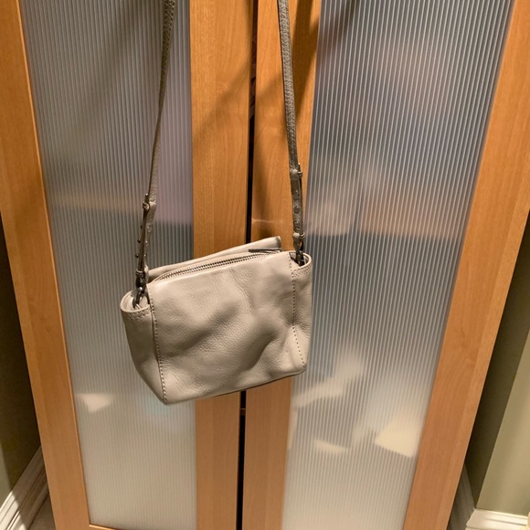 BOTKIER Leather grey crossbody. Great condition and clean - Picture 2 of 2